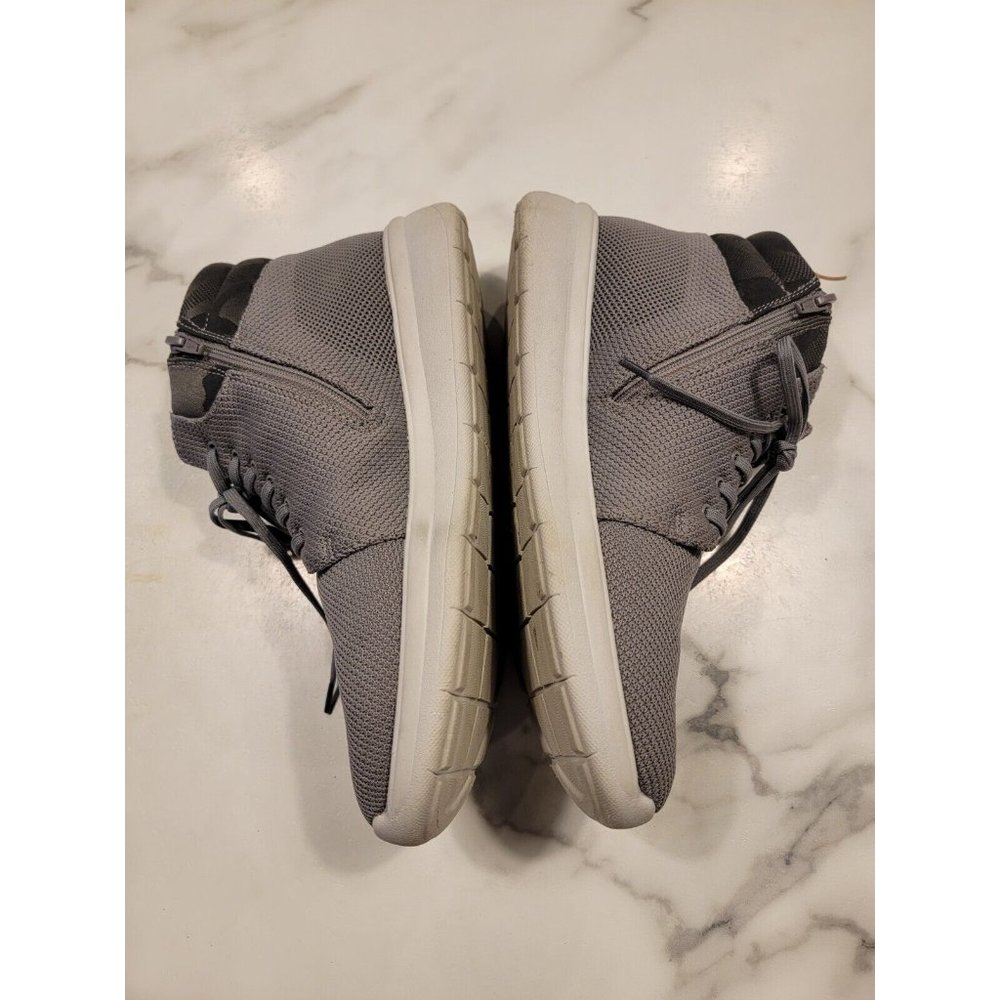 Clarks Cloudsteppers Size 9 Womens Shoes Gray Zip Up Booties - Picture 2 of 6